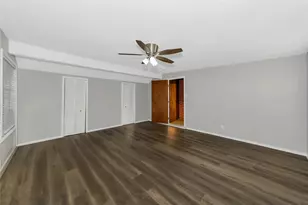 828 S Collins St, Arlington, TX 76010 - Photo 29