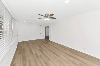 828 S Collins Street, Arlington, TX 76010 - Photo 7