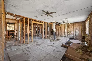 2512 Bridge St, Gatesville, TX 76528 - Photo 7