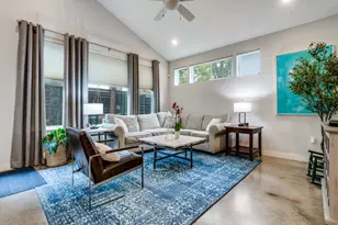 1052 Gallivant Ln, Dallas, TX 75218 - Photo 7