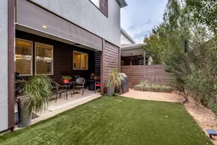 1052 Gallivant Ln, Dallas, TX 75218 - Photo 3