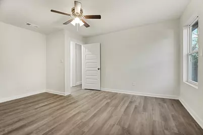 1265 E Maddox Avenue, Fort Worth, TX 76104 - Photo 23