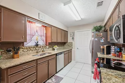 1519 Rocky Point Drive, Lewisville, TX 75077 - Photo 15