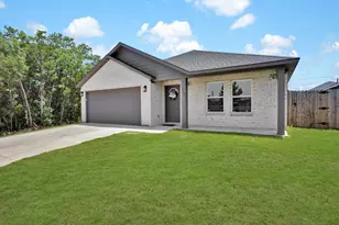 2721 Beechwood St, Granbury, TX 76048 - Photo 1