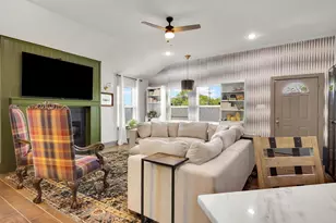 2721 Beechwood St, Granbury, TX 76048 - Photo 3