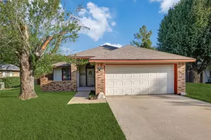 2901 Anysa Ln, Denton, TX 76209 - Photo 3