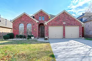 2619 Cove Dr, Grand Prairie, TX 75054 - Photo 1
