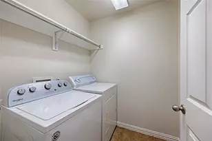 2619 Cove Dr, Grand Prairie, TX 75054 - Photo 33