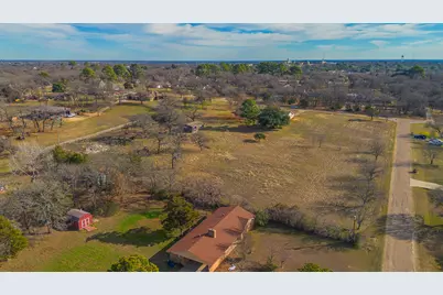 310 Oakhill Drive, Keene, TX 76059 - Photo 37