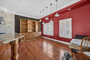 310 Oakhill Dr, Keene, TX 76059 - Photo 9