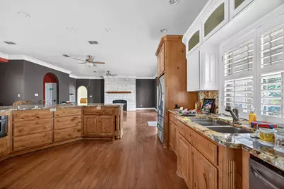 310 Oakhill Drive, Keene, TX 76059 - Photo 11