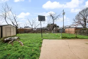 2414 Sparling Way Dr, Carrollton, TX 75006 - Photo 23