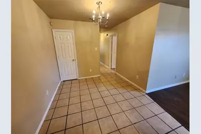 939 Baker Street, Fort Worth, TX 76104 - Photo 5