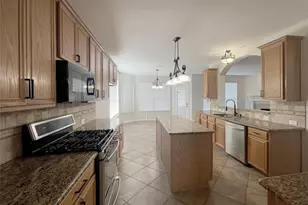 7850 Greenvalley Ln, Frisco, TX 75033 - Photo 7