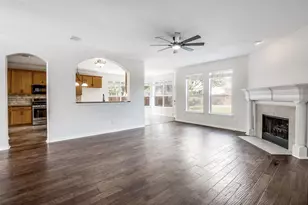 7850 Greenvalley Ln, Frisco, TX 75033 - Photo 11