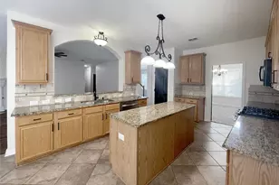 7850 Greenvalley Ln, Frisco, TX 75033 - Photo 15