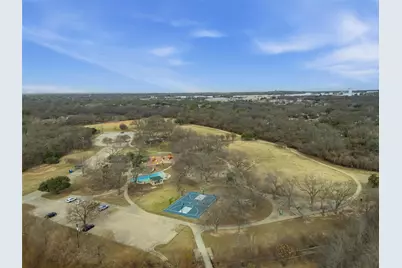 2817 Kingswood Drive, Grapevine, TX 76051 - Photo 5