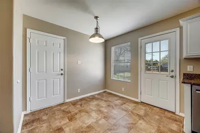 900 N Brents Avenue, Sherman, TX 75090 - Photo 5