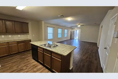 2117 Shady Glen Trail, Princeton, TX 75407 - Photo 3