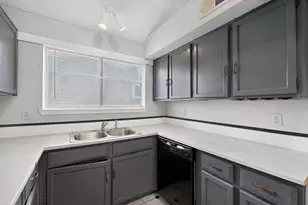 1634 Sunswept Terrace, Lewisville, TX 75077 - Photo 11