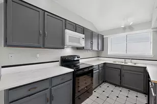 1634 Sunswept Terrace, Lewisville, TX 75077 - Photo 13