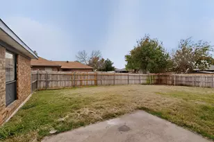 1634 Sunswept Terrace, Lewisville, TX 75077 - Photo 25