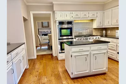 7318 Danashire Avenue, Dallas, TX 75231 - Photo 11