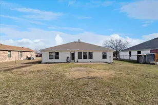 6336 Sandstone Cir, Nevada, TX 75173 - Photo 11