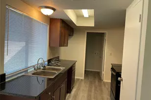 2921 Village Crest Cir, Garland, TX 75044 - Photo 5