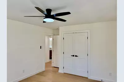 9920 Greenfield Drive, Dallas, TX 75238 - Photo 17