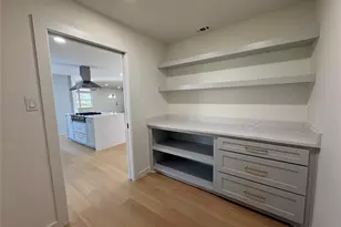 9920 Greenfield Dr, Dallas, TX 75238 - Photo 7