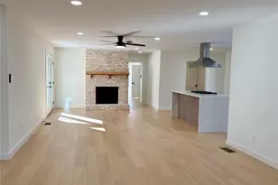 9920 Greenfield Dr, Dallas, TX 75238 - Photo 9