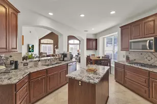 3609 Bent Ridge Dr, Plano, TX 75074 - Photo 11