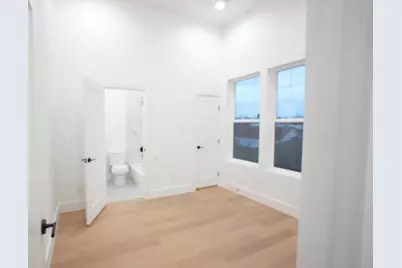 629 N Tyler Street #108, Dallas, TX 75208 - Photo 5