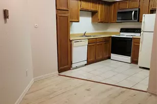 9813 Walnut St, Dallas, TX 75243 - Photo 7