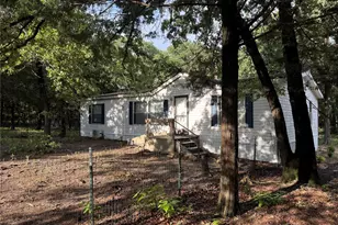 1395 Blackjack Rd, Valley View, TX 76272 - Photo 21