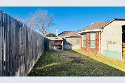 6718 Hillgreen Drive, Arlington, TX 76002 - Photo 17