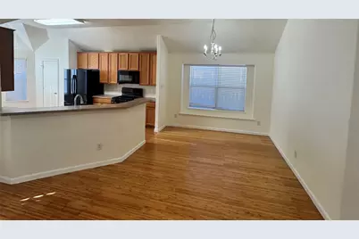 6718 Hillgreen Drive, Arlington, TX 76002 - Photo 5