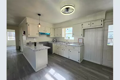 406 E Brazos Street, Groesbeck, TX 76642 - Photo 19