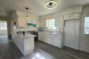 406 E Brazos St, Groesbeck, TX 76642 - Photo 19