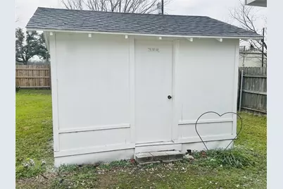 406 E Brazos Street, Groesbeck, TX 76642 - Photo 27