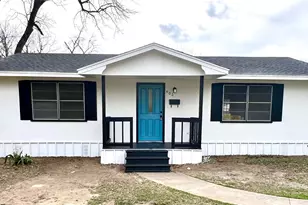 406 E Brazos St, Groesbeck, TX 76642 - Photo 1