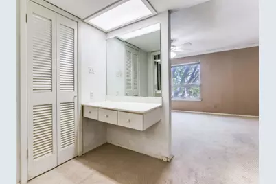 7526 W Northwest Highway #2, Dallas, TX 75225 - Photo 15