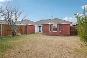 1122 Suffolk Ln, Cedar Hill, TX 75104 - Photo 5