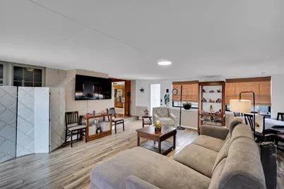 609 Shallow Creek Drive, Oak Leaf, TX 75154 - Photo 17