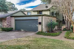 732 Heights Dr, Fort Worth, TX 76112 - Photo 3