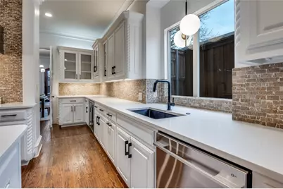 8430 Lakemont Drive, Dallas, TX 75209 - Photo 7