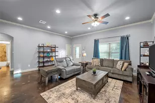 207 Cresthill Cir, Valley Mills, TX 76689 - Photo 3