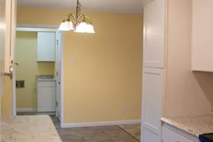 718 E Martin Ln, Sherman, TX 75090 - Photo 11