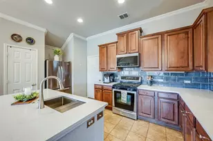 15625 Gatehouse Dr, Fort Worth, TX 76262 - Photo 13